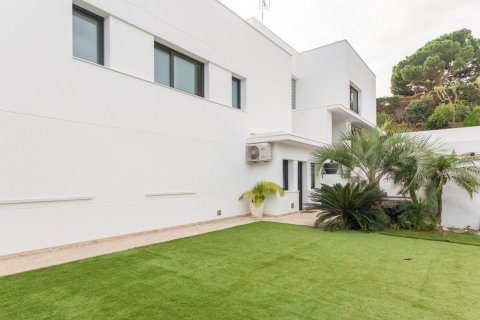 3 bedrooms house for sale in Sant Andreu de Llavaneres, Barcelona, Catalonia, Spain № 1819 - photo 27