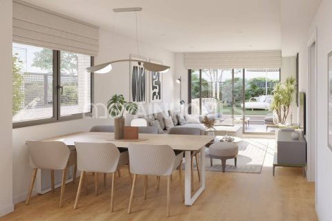 3 bedrooms apartment for sale in Barcelona, Catalonia, Spain № 1113 - photo 3