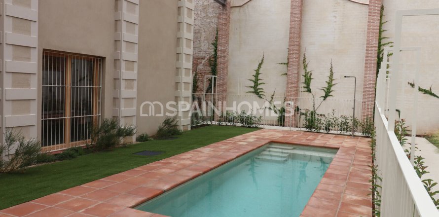2 bedrooms villa for sale in Barcelona, Catalonia, Spain № 1109