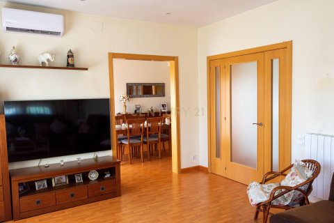 Купить дом в Кальдес-де-Монтбуи, Испания с 5 спален, 251м², № 7012 - фото 9