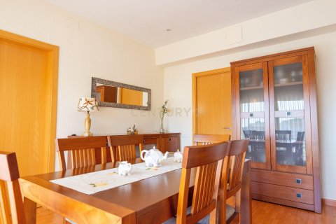 Купить дом в Кальдес-де-Монтбуи, Испания с 5 спален, 251м², № 7012 - фото 5