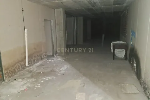98 sq.m. retail store for sale in Esplugues de Llobregat, Barcelona, Catalonia, Spain № 7007 - photo 5