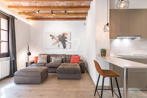3 bedrooms apartment for sale in Barcelona, Catalonia, Spain № 6610