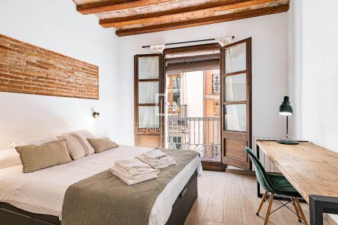 Купить квартиру в Барселона, Испания с 3 спальни, 88м², № 6610 - фото 5