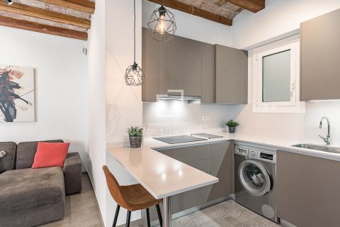 Купить квартиру в Барселона, Испания с 3 спальни, 88м², № 6610 - фото 6