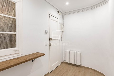 Купить квартиру в Барселона, Испания с 3 спальни, 88м², № 6610 - фото 29