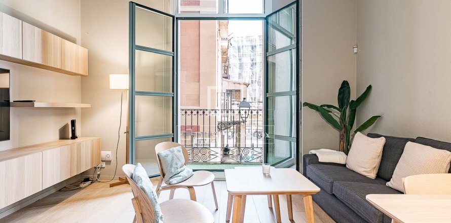 4 bedrooms apartment for sale in Barcelona, Catalonia, Spain № 6611