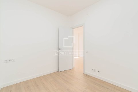 3 bedrooms apartment for sale in Barcelona, Catalonia, Spain № 6289 - photo 12