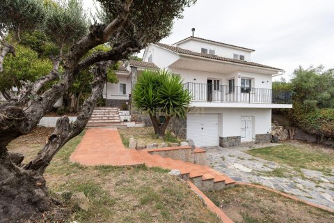 4 bedrooms house for sale in Bigues i Riells, Barcelona, Catalonia, Spain № 9005 - photo 12
