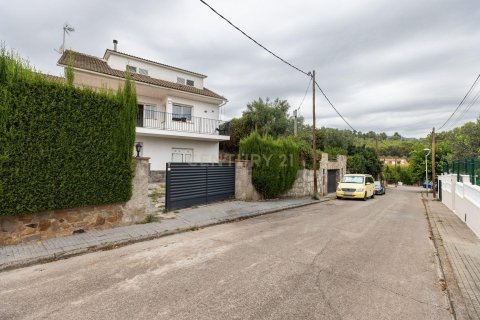 4 bedrooms house for sale in Bigues i Riells, Barcelona, Catalonia, Spain № 9005 - photo 4