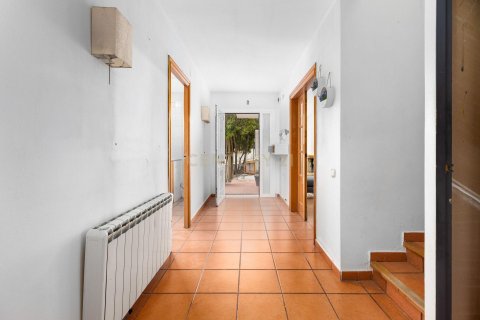 4 bedrooms house for sale in Bigues i Riells, Barcelona, Catalonia, Spain № 9005 - photo 14