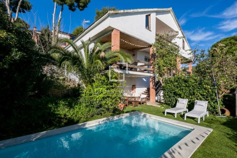 5 bedrooms villa for sale in Castelldefels, Barcelona, Catalonia, Spain № 3820