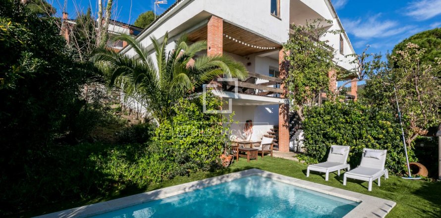 5 chambres villa à vendre à Castelldefels, Barcelona, Catalonia, Spain № 3820