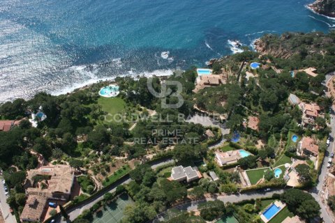 2522 sq.m. land plot for sale in Sant Feliu de Guixols, Girona, Catalonia, Spain № 6063