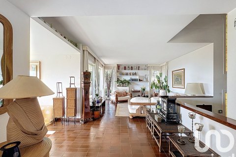 Купить дом в Кабрильс, Испания с 4 спальни, 350м², № 7555 - фото 10
