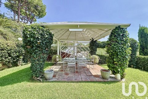 Купить дом в Кабрильс, Испания с 4 спальни, 350м², № 7555 - фото 8