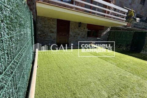 Сasa de 3 dormitorios en alquiler en Principado De Andorra (Ninguna Poblacion Tiene C.P.), Lérida, Cataluña, Spain № 7694 - foto 7