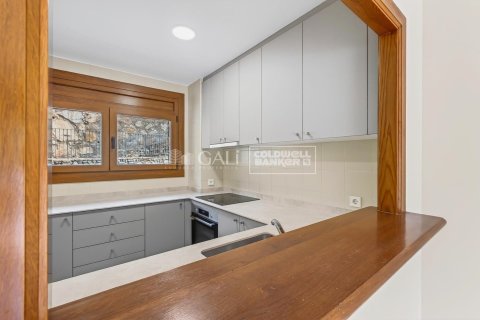 Сasa de 3 dormitorios en alquiler en Principado De Andorra (Ninguna Poblacion Tiene C.P.), Lérida, Cataluña, Spain № 7694 - foto 28
