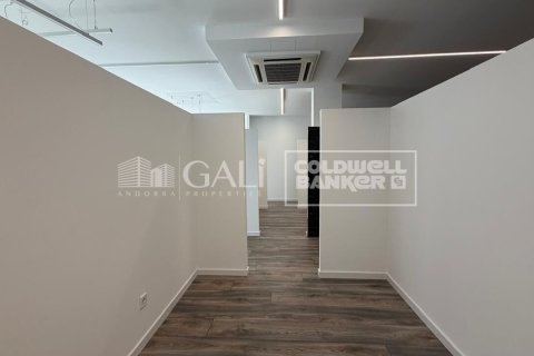 112 sq.m. office for rent in Principado De Andorra (Ninguna Poblacion Tiene C.P.), Lleida, Catalonia, Spain № 7692 - photo 6