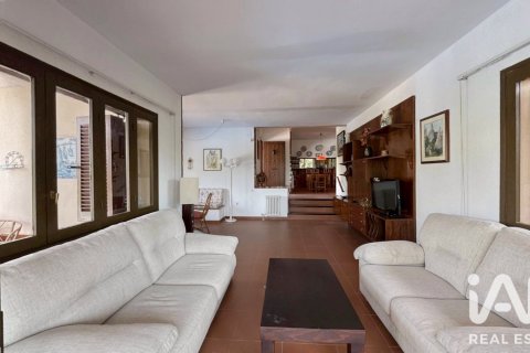 5 bedrooms house for sale in El Catllar, Tarragona, Catalonia, Spain № 8981 - photo 10