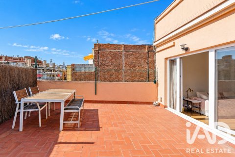 Ático de 3 dormitorios en venta en Barcelona, Cataluña, Spain № 8982 - foto 8