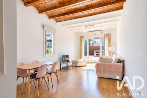 Ático de 3 dormitorios en venta en Barcelona, Cataluña, Spain № 8982 - foto 2