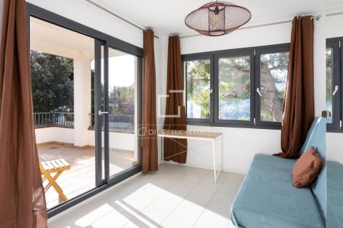 Купить виллу в Аренис де Мунт, Испания с 7 спален, 346м², № 4057 - фото 20