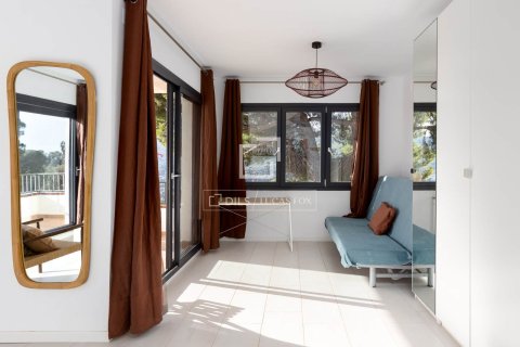 Купить виллу в Аренис де Мунт, Испания с 7 спален, 346м², № 4057 - фото 19