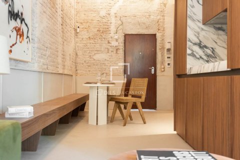 Apartamento de 2 dormitorios en venta en Barcelona, Cataluña, Spain № 4060 - foto 6