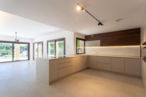 4 bedrooms house for sale in Arenys de Mar, Barcelona, Catalonia, Spain № 1341 - photo 16
