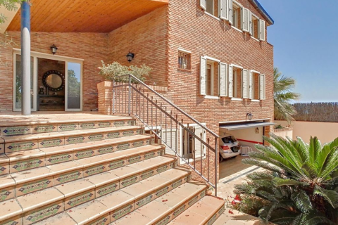 5 bedrooms house for sale in Sant Pol de Mar, Barcelona, Catalonia, Spain № 1340 - photo 8