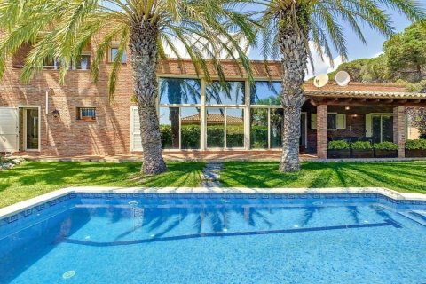 5 bedrooms house for sale in Sant Pol de Mar, Barcelona, Catalonia, Spain № 1340 - photo 5