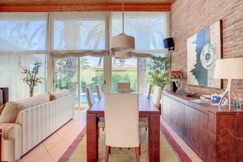 5 bedrooms house for sale in Sant Pol de Mar, Barcelona, Catalonia, Spain № 1340 - photo 13