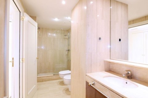 3 bedrooms apartment for sale in Sitges, Barcelona, Catalonia, Spain № 7103 - photo 9