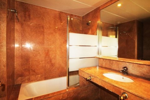 3 bedrooms apartment for sale in Sitges, Barcelona, Catalonia, Spain № 7103 - photo 15