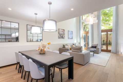 3 bedrooms apartment for sale in Barcelona, Catalonia, Spain № 1707