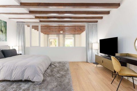 3 bedrooms apartment for sale in Barcelona, Catalonia, Spain № 1707 - photo 3
