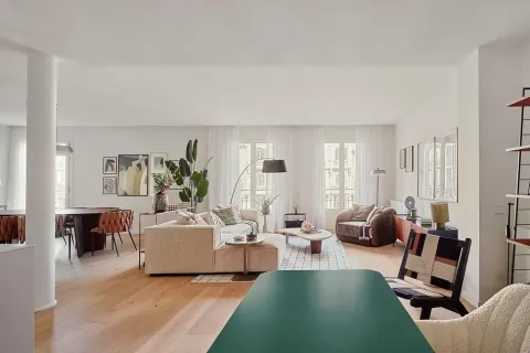 Купить квартиру в Барселона, Испания с 5 комнат, № 1708 - фото 3