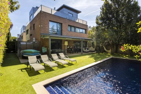 5 bedrooms house for sale in Barcelona, Catalonia, Spain № 1709