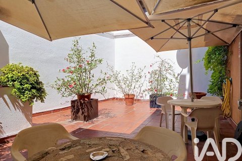 4 bedrooms apartment for sale in Barcelona, Catalonia, Spain № 8361 - photo 2