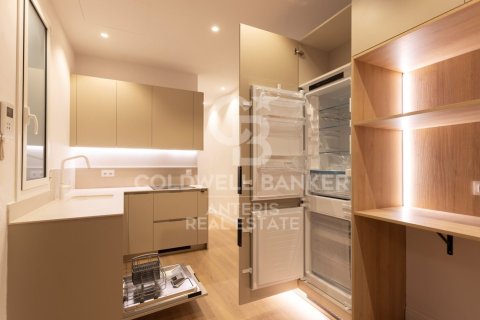 2 bedrooms apartment for sale in Barcelona, Catalonia, Spain № 5308 - photo 17