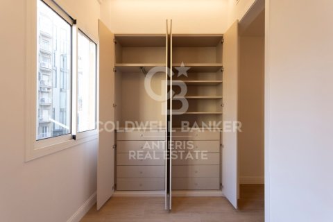 2 bedrooms apartment for sale in Barcelona, Catalonia, Spain № 5308 - photo 21