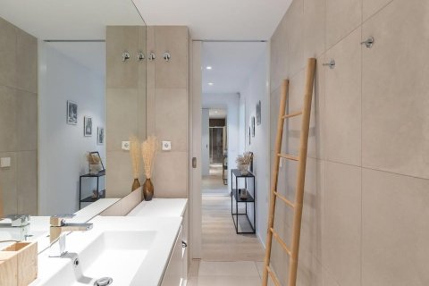 1 bedroom apartment for sale in Barcelona, Catalonia, Spain № 8135 - photo 23