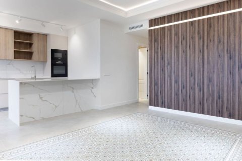 3 bedrooms apartment for sale in Barcelona, Catalonia, Spain № 8132 - photo 9