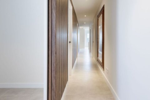 3 bedrooms apartment for sale in Barcelona, Catalonia, Spain № 8132 - photo 28