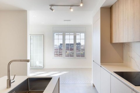 3 bedrooms apartment for sale in Barcelona, Catalonia, Spain № 8132 - photo 13