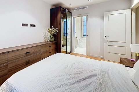1 bedroom apartment for sale in Barcelona, Catalonia, Spain № 8136 - photo 14