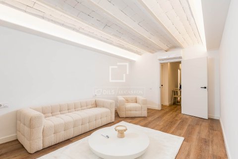 Купить квартиру в Барселона, Испания с 2 спальни, 95м², № 6451 - фото 3