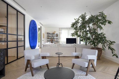 5 bedrooms villa for sale in Barcelona, Catalonia, Spain № 3778 - photo 6