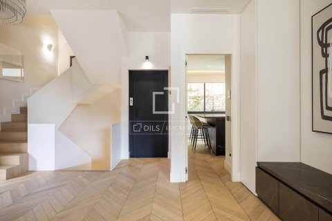5 bedrooms villa for sale in Barcelona, Catalonia, Spain № 3778 - photo 14